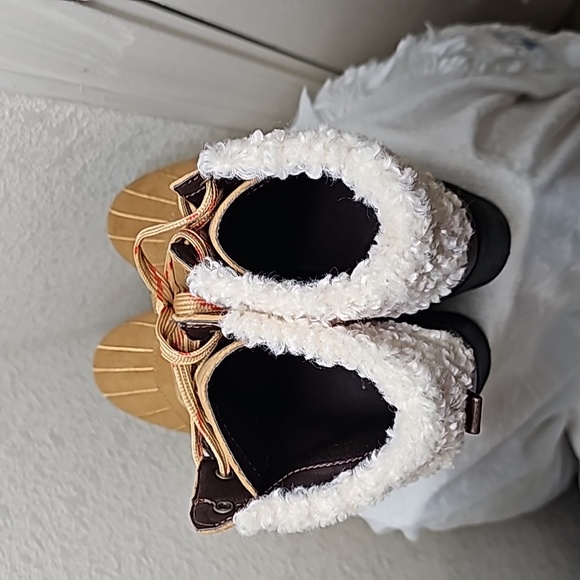 Qupid Heel Boots - Picture 6 of 9